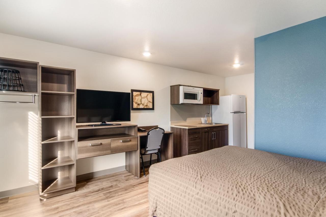Woodspring Suites Thornton-North Denver Dış mekan fotoğraf
