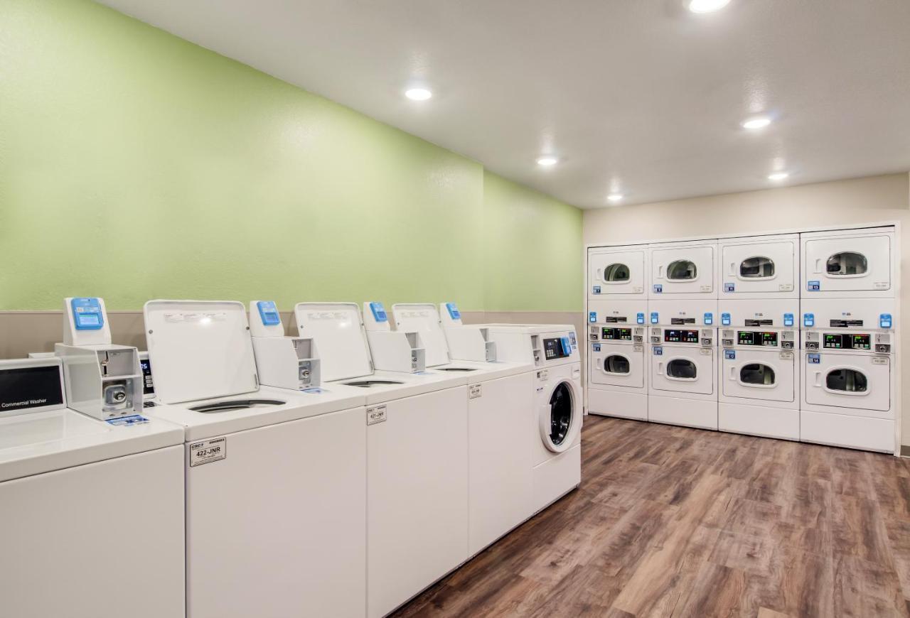 Woodspring Suites Thornton-North Denver Dış mekan fotoğraf