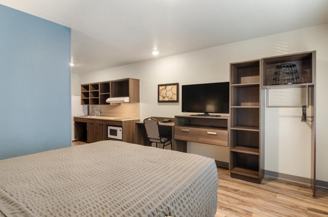 Woodspring Suites Thornton-North Denver Dış mekan fotoğraf